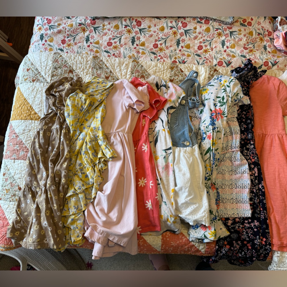 Huge lot of girls 5t clothes
